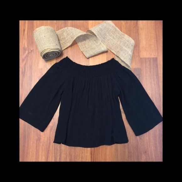 ARITZIA TALULA Marcilly Blouse - Picture 3 of 6